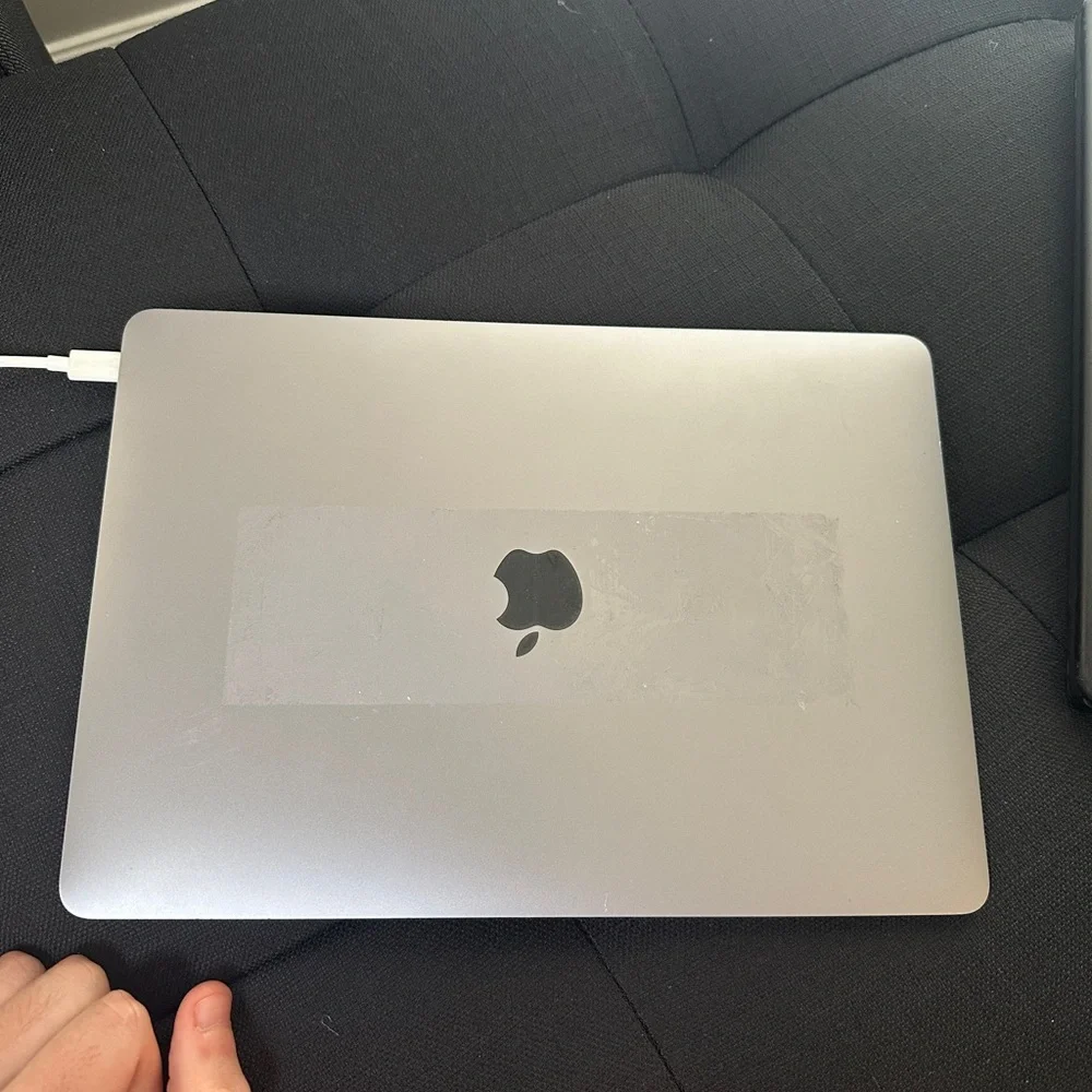 Apple MacBook Air - Silver 256gb 8ram